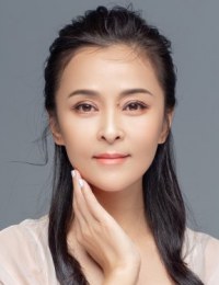 Фото актера Хэ Инь