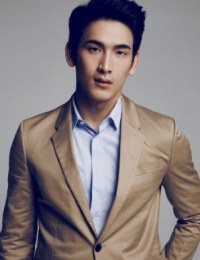 Фото актера Серн Рачапонг Тиваданасет