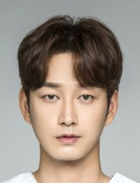Фото актера И Хён Ук